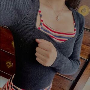 Aritzia Tuscany sweetheart neckline sweater black XS